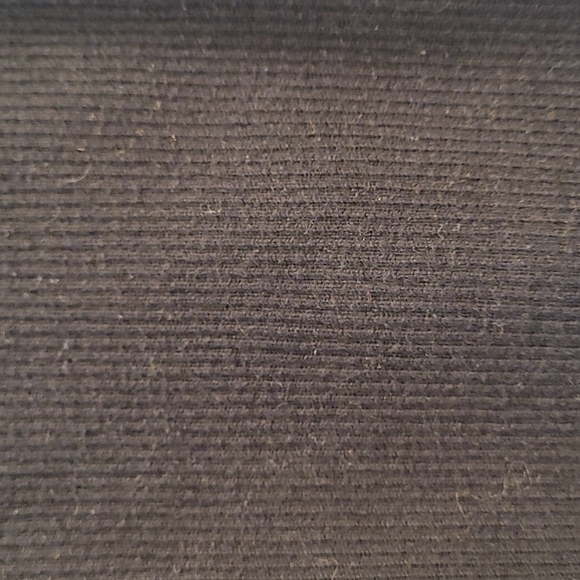 Brandy Melville black top, very stretchy - Picture 3 of 4